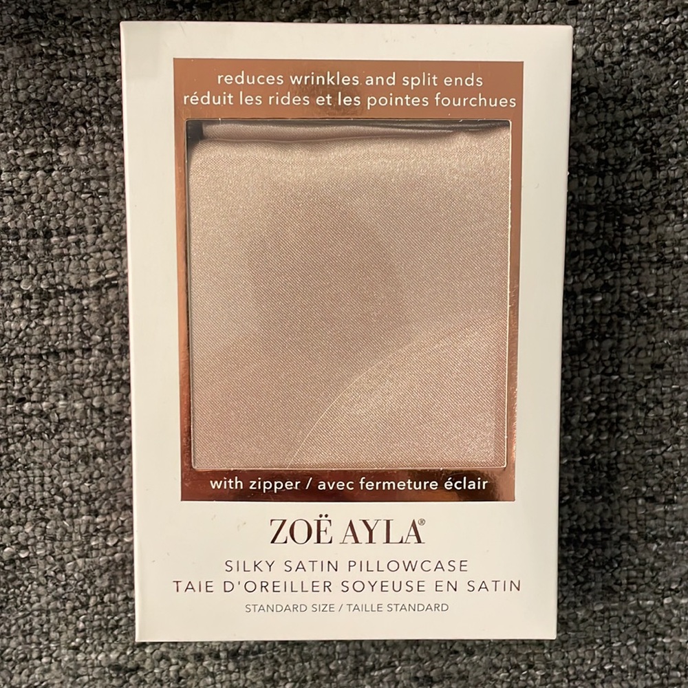 Zoë Ayla Silky Satin Pillowcase